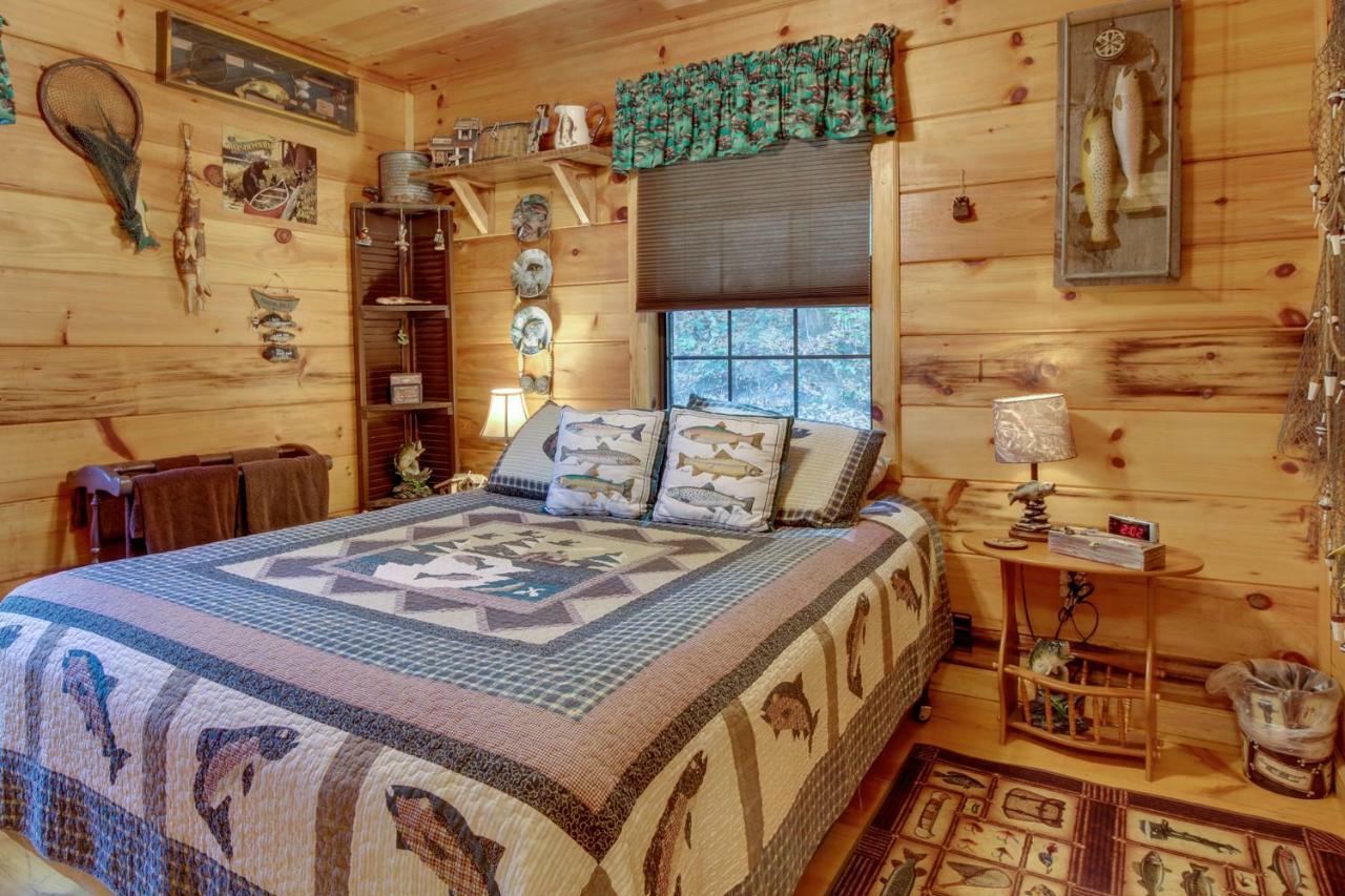 Tree Song Mountain Creek Cabin エリジェイ エクステリア 写真