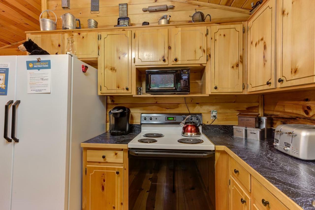 Tree Song Mountain Creek Cabin エリジェイ エクステリア 写真
