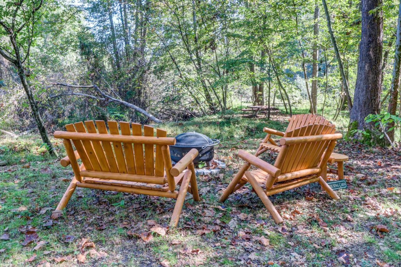 Tree Song Mountain Creek Cabin エリジェイ エクステリア 写真